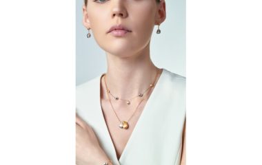 ÉLLILUX Opens Its Doors at Raffles City