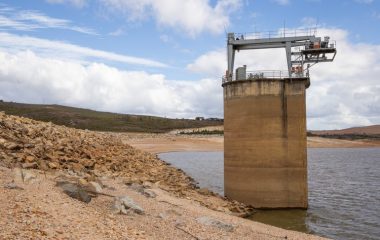 Cape Town desalination plans delayed while water demand soars