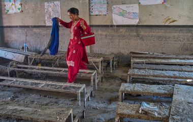 Despite losing everything, communities along the Nepal-Tibet border are helping each other rebuild