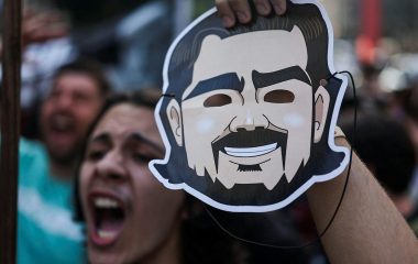 Banking scandal rocks Brazil’s politics and the country’s presidential election in October
