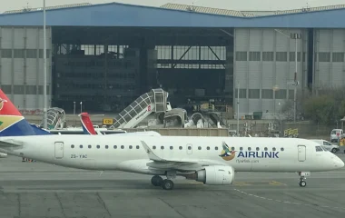 Archive photograph of Airlink Embraer 190 ZS-YAC at OR Tambo International Airport in July 2022.